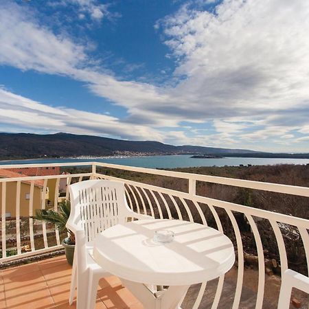 Stunning Apartment In Kornic With House Sea View Екстер'єр фото