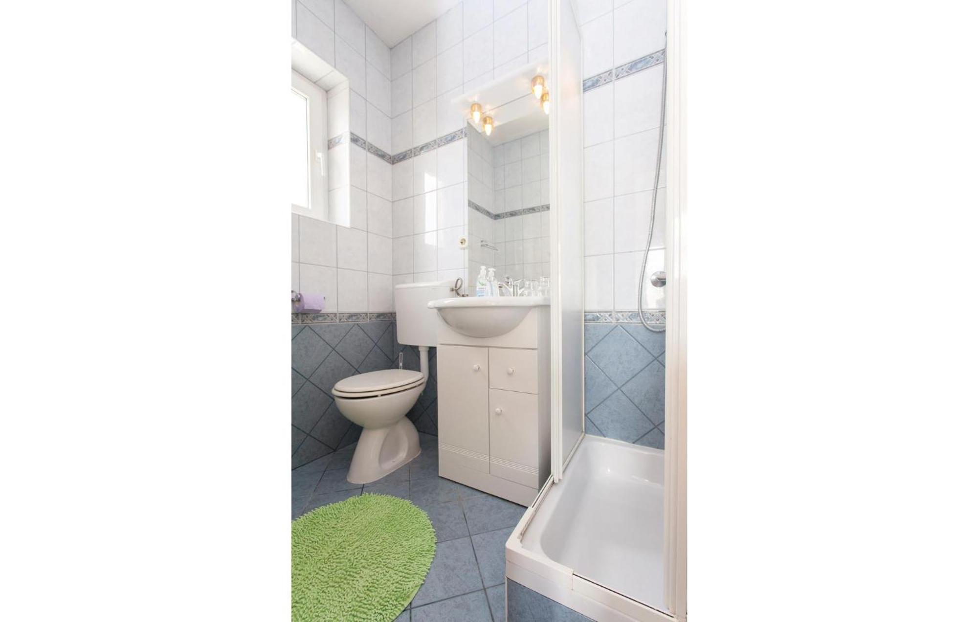 Stunning Apartment In Kornic With House Sea View Екстер'єр фото